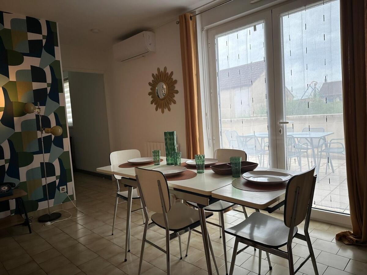 Maison Seventies Climatisee, Parking Prive Apartman Chablis Kültér fotó